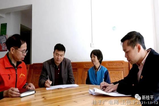 黄德佳到桂平易地扶贫搬迁长安安置区开展乡村振兴、防贫监测和走访慰问工作