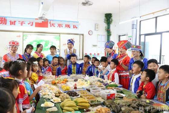 【铸牢青少年中华民族共同体意识】桂平市各级团（队）组织开展“壮族三月三”“石榴花开成长路”主题系列活动