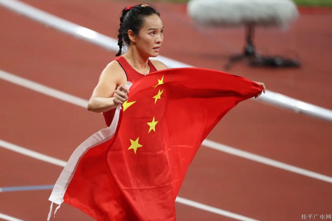 亚运会捷报！广西“女飞人”韦永丽携手队友勇夺女子4×100米接力金牌！