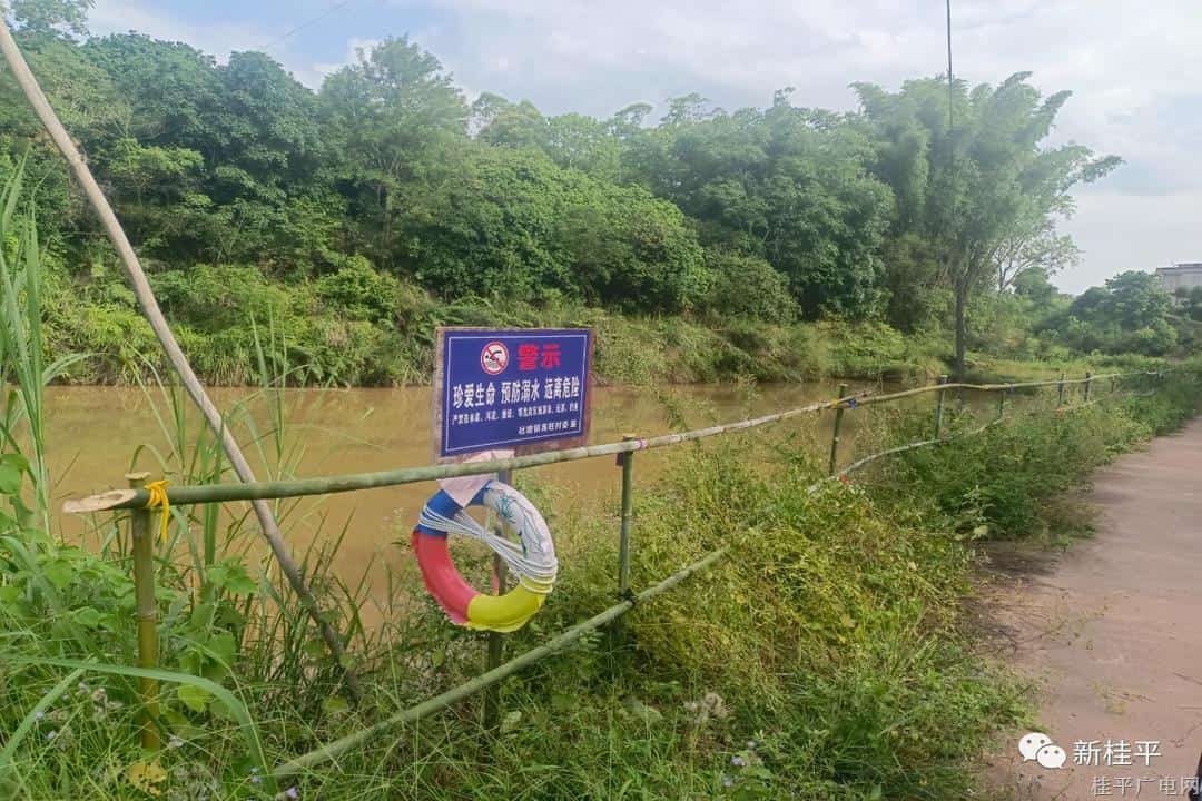 社坡镇：筑牢防溺水屏障 隔离护栏暖民心