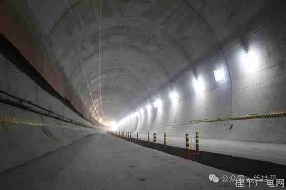 柳梧铁路LWZQ-4标新安隧道单洞掘进过半