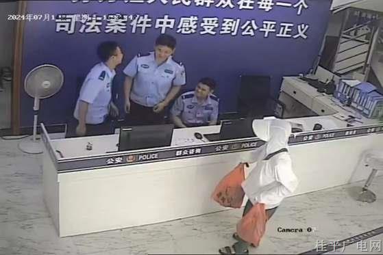 双向奔赴的感动！热心群众为桂平公安送西瓜解暑